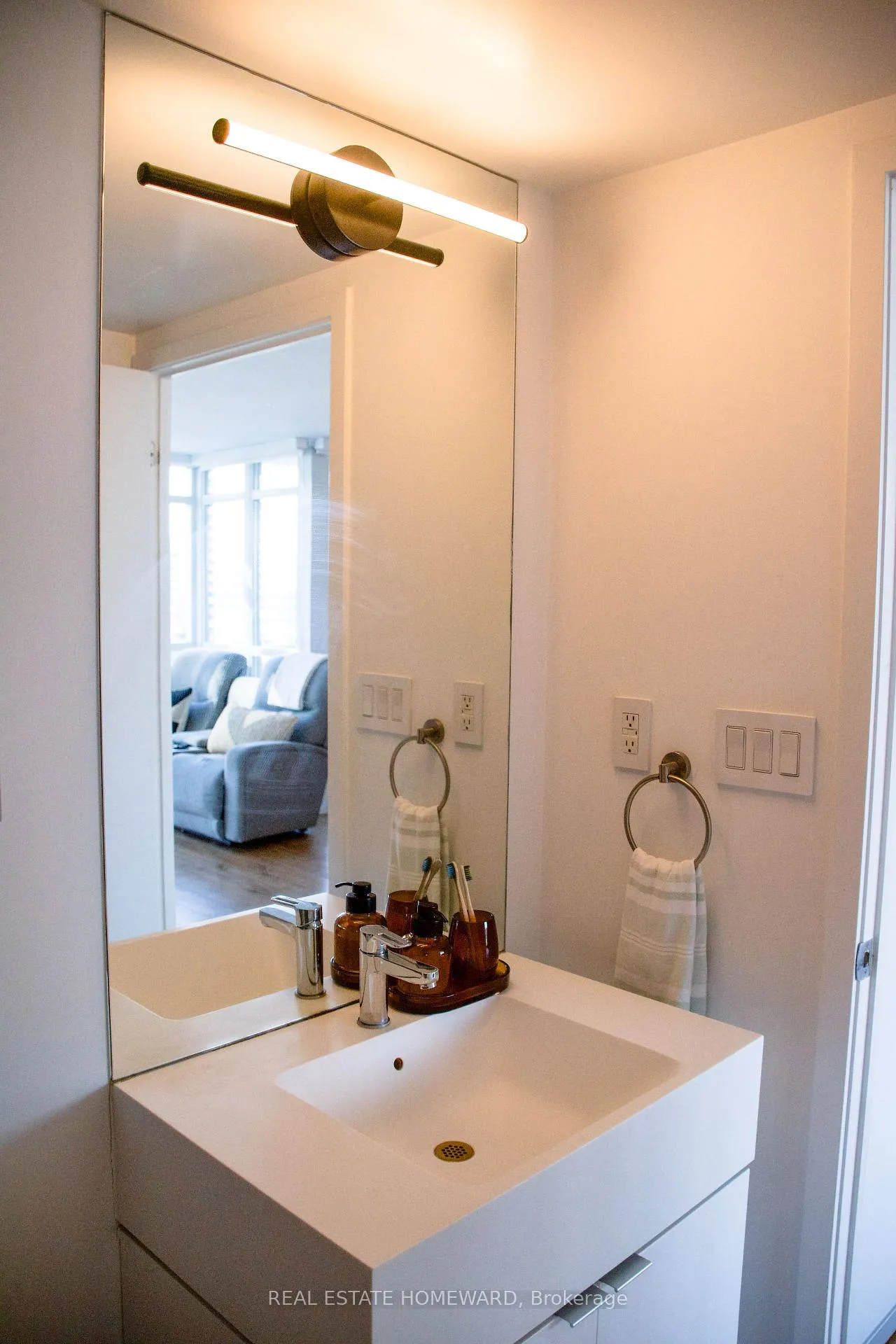 Photo 16 of Unit 1907, 151 Dan Leckie Way, Toronto, Waterfront Communities — HOMEH