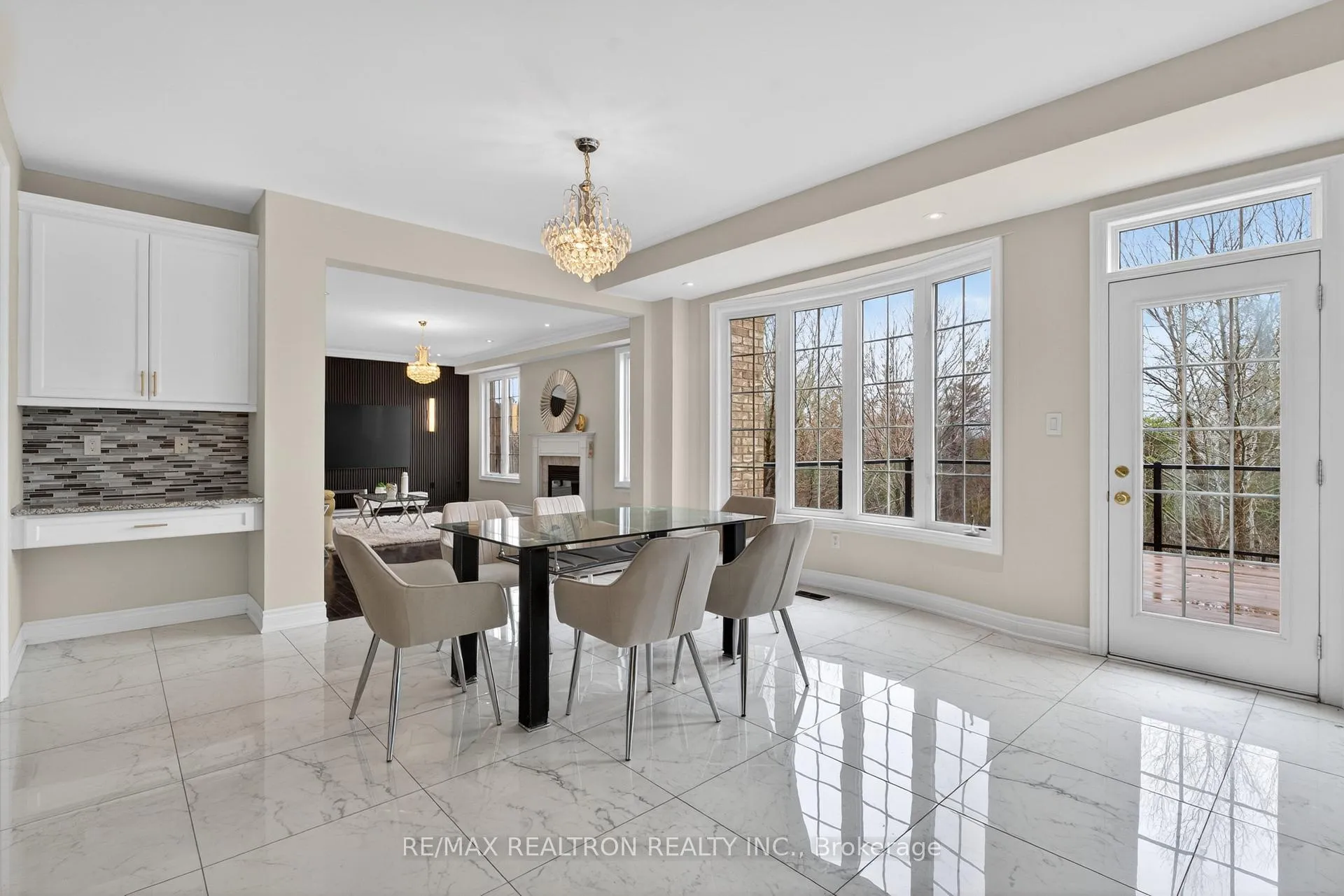 Photo 21 of 228 Upper Post Road, Vaughan, Patterson — HOMEH