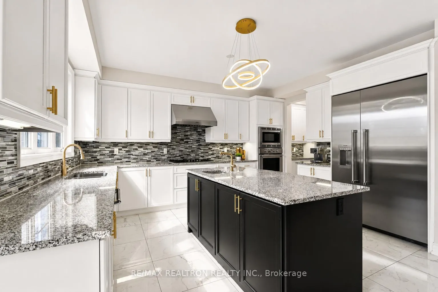Photo 23 of 228 Upper Post Road, Vaughan, Patterson — HOMEH