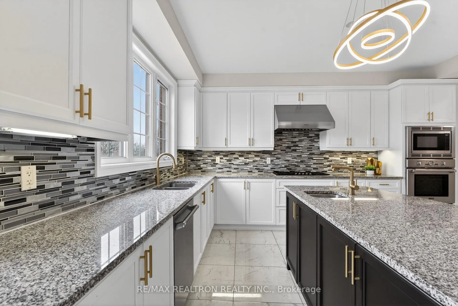 Photo 24 of 228 Upper Post Road, Vaughan, Patterson — HOMEH