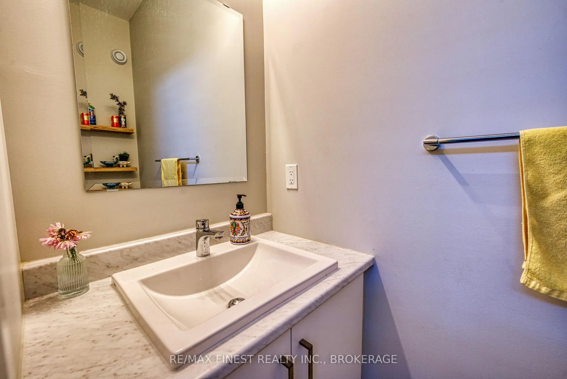 Photo 14 of 1372 Andersen Drive, Kingston, City Northwest — HOMEH