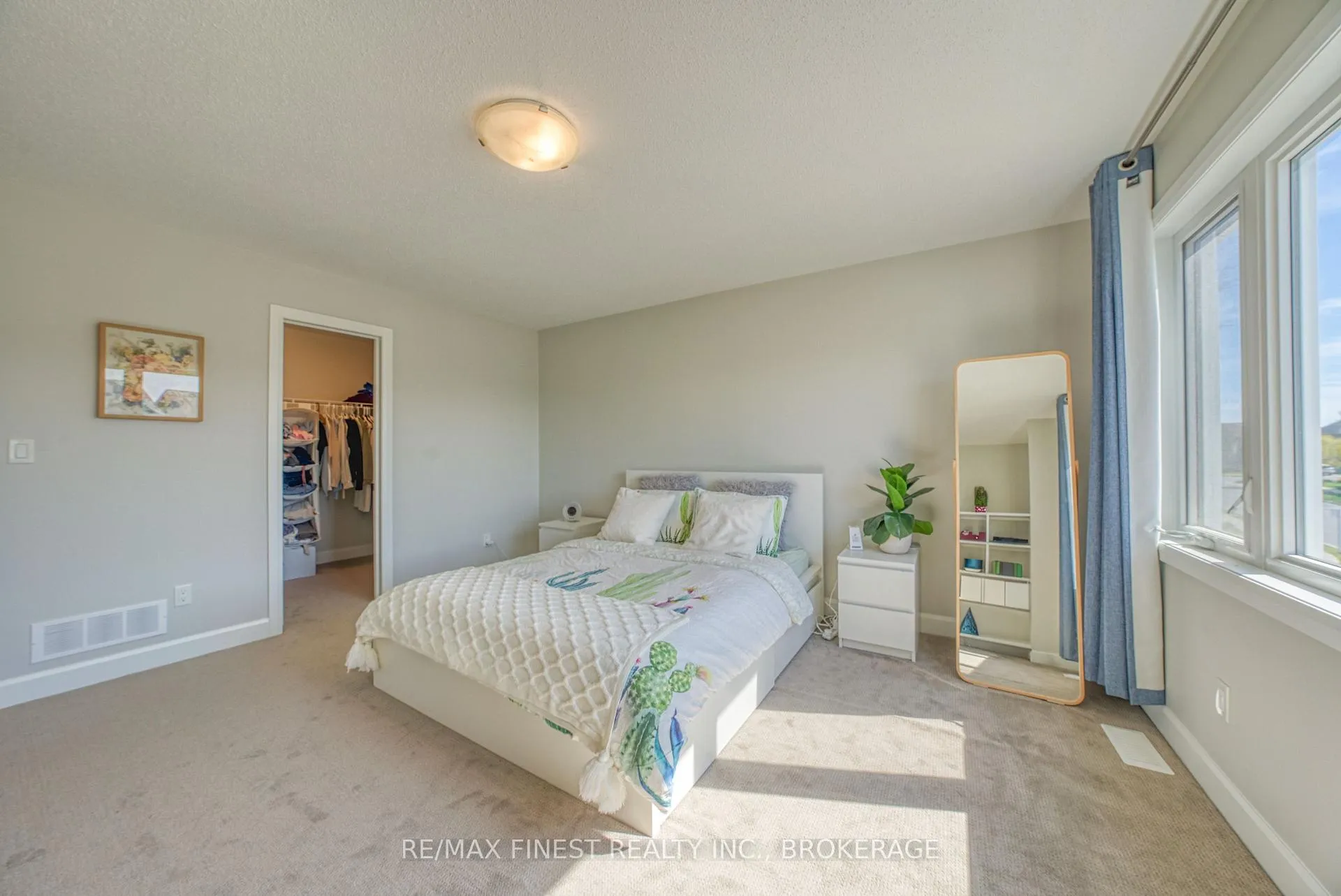 Photo 4 of 1372 Andersen Drive, Kingston, City Northwest — HOMEH