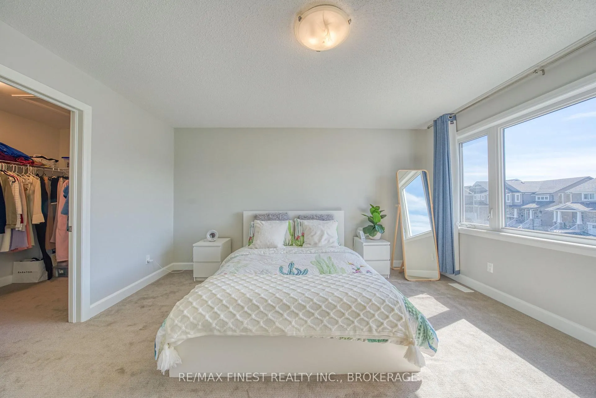 Photo 5 of 1372 Andersen Drive, Kingston, City Northwest — HOMEH
