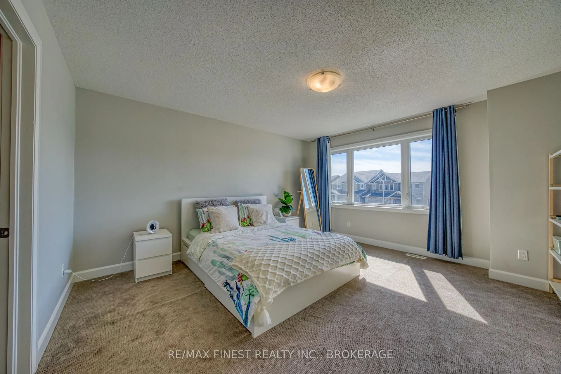 Photo 6 of 1372 Andersen Drive, Kingston, City Northwest — HOMEH
