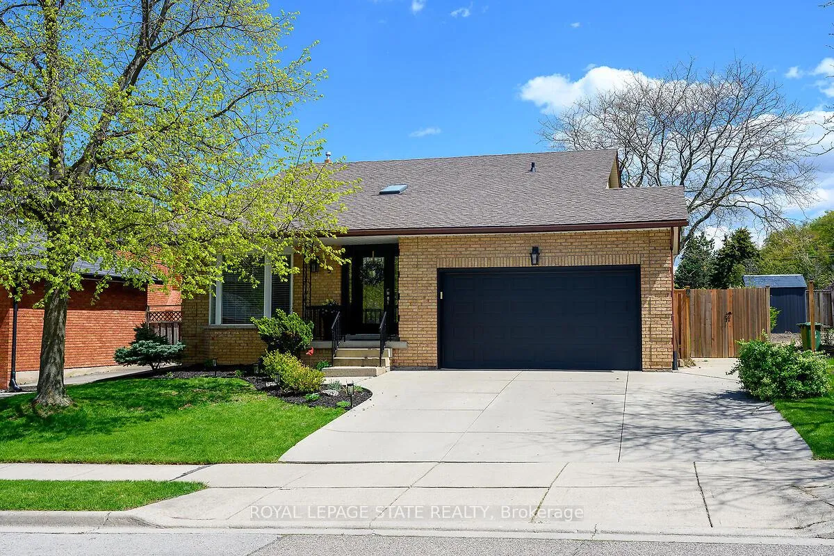 Photo 1 of 9 Ben Tirran Crescent, Hamilton, Stoney Creek — HOMEH
