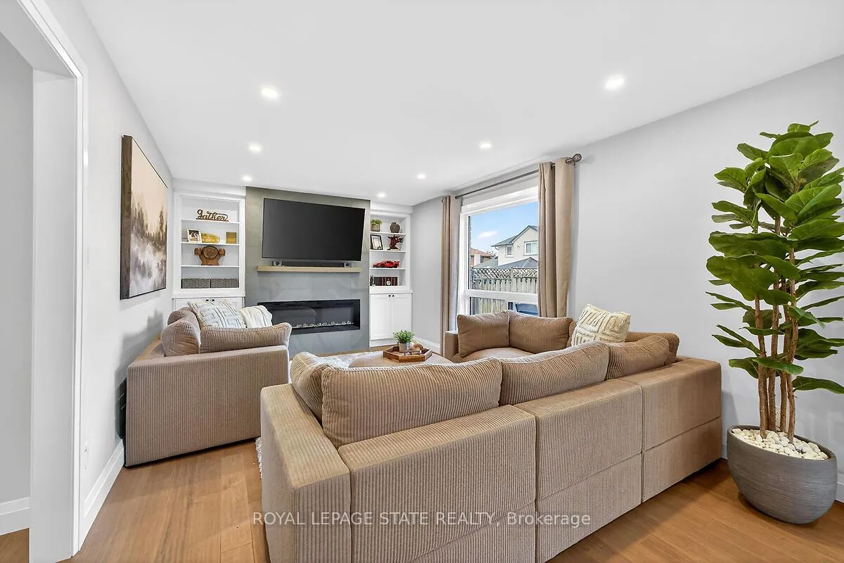 Photo 14 of 9 Ben Tirran Crescent, Hamilton, Stoney Creek — HOMEH