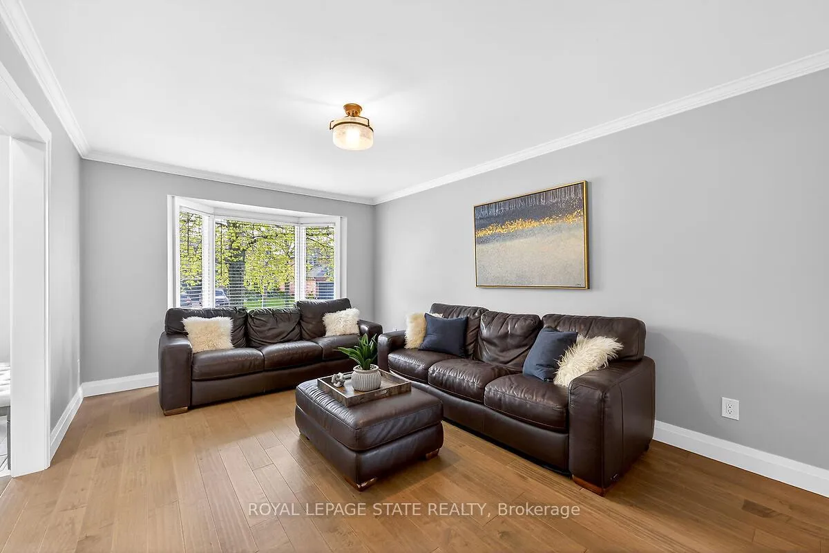 Photo 17 of 9 Ben Tirran Crescent, Hamilton, Stoney Creek — HOMEH