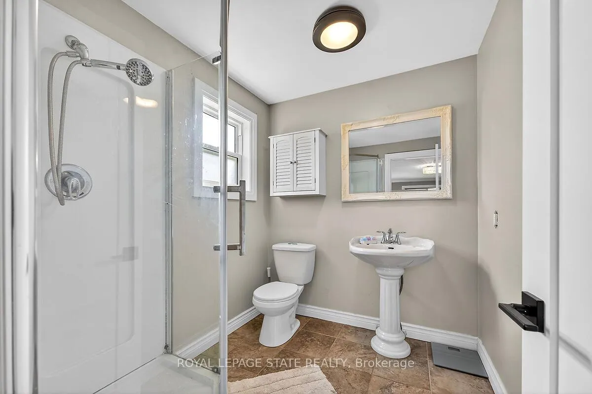 Photo 25 of 9 Ben Tirran Crescent, Hamilton, Stoney Creek — HOMEH