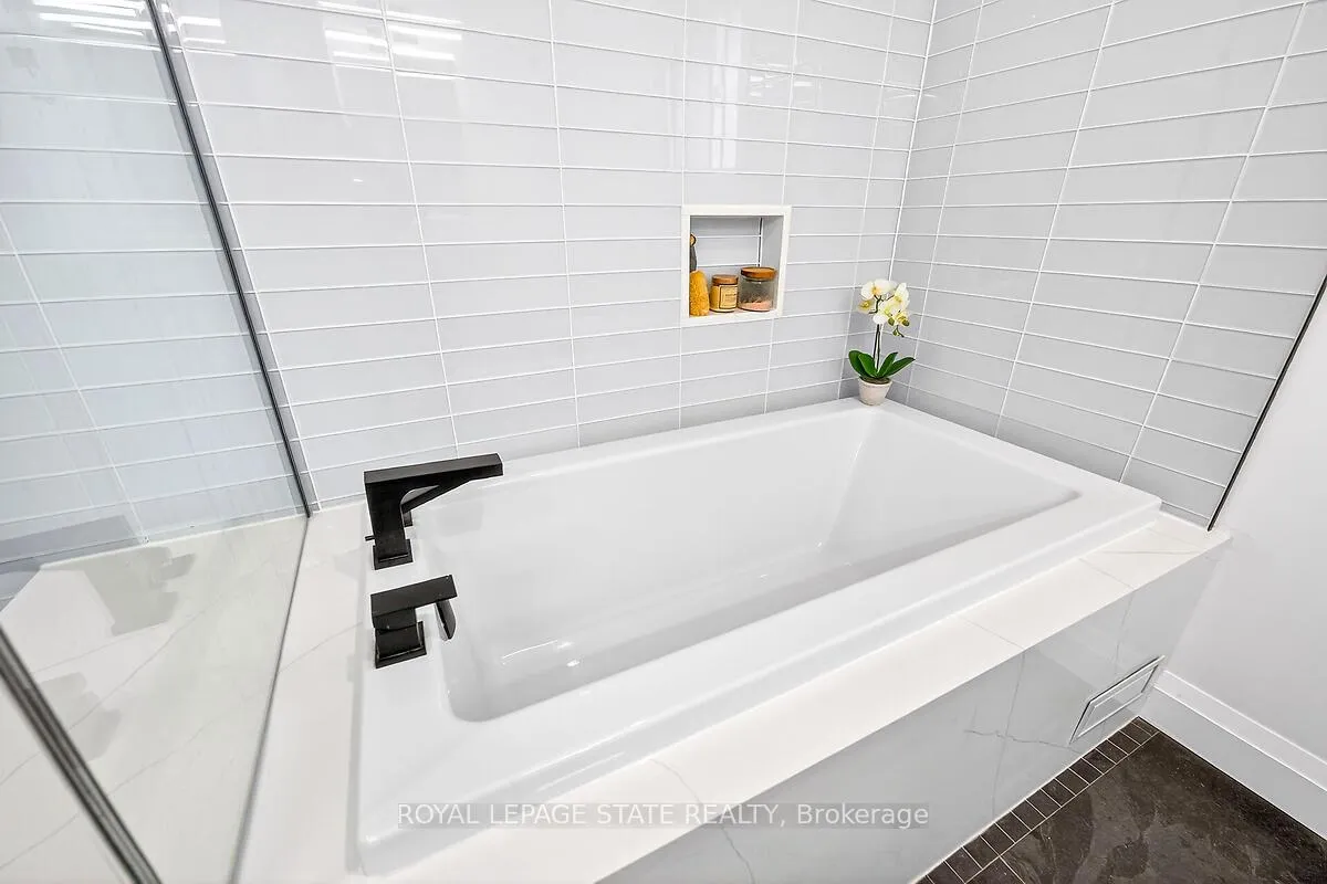 Photo 27 of 9 Ben Tirran Crescent, Hamilton, Stoney Creek — HOMEH