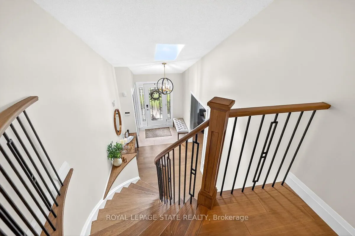 Photo 31 of 9 Ben Tirran Crescent, Hamilton, Stoney Creek — HOMEH