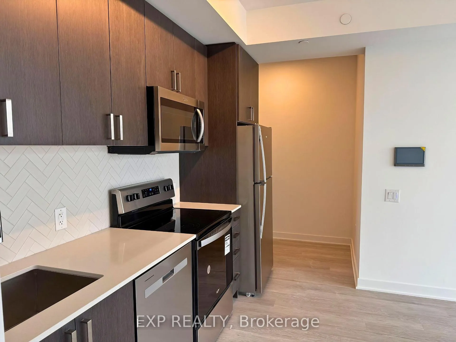 Photo 14 of Unit 1019, 2782 Barton Street E, Hamilton, Riverdale — HOMEH