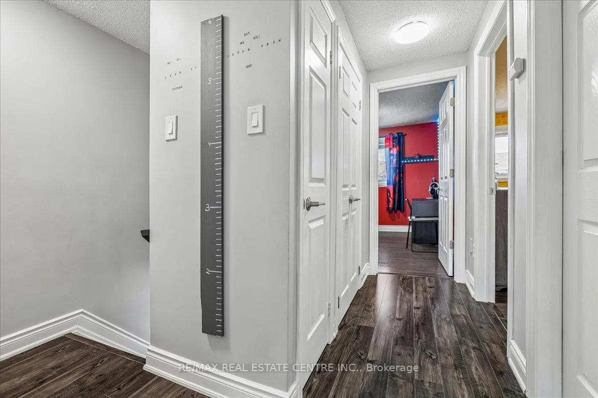 Photo 16 of Unit 49, 1155 Paramount Drive, Hamilton, Stoney Creek Mountain — HOMEH