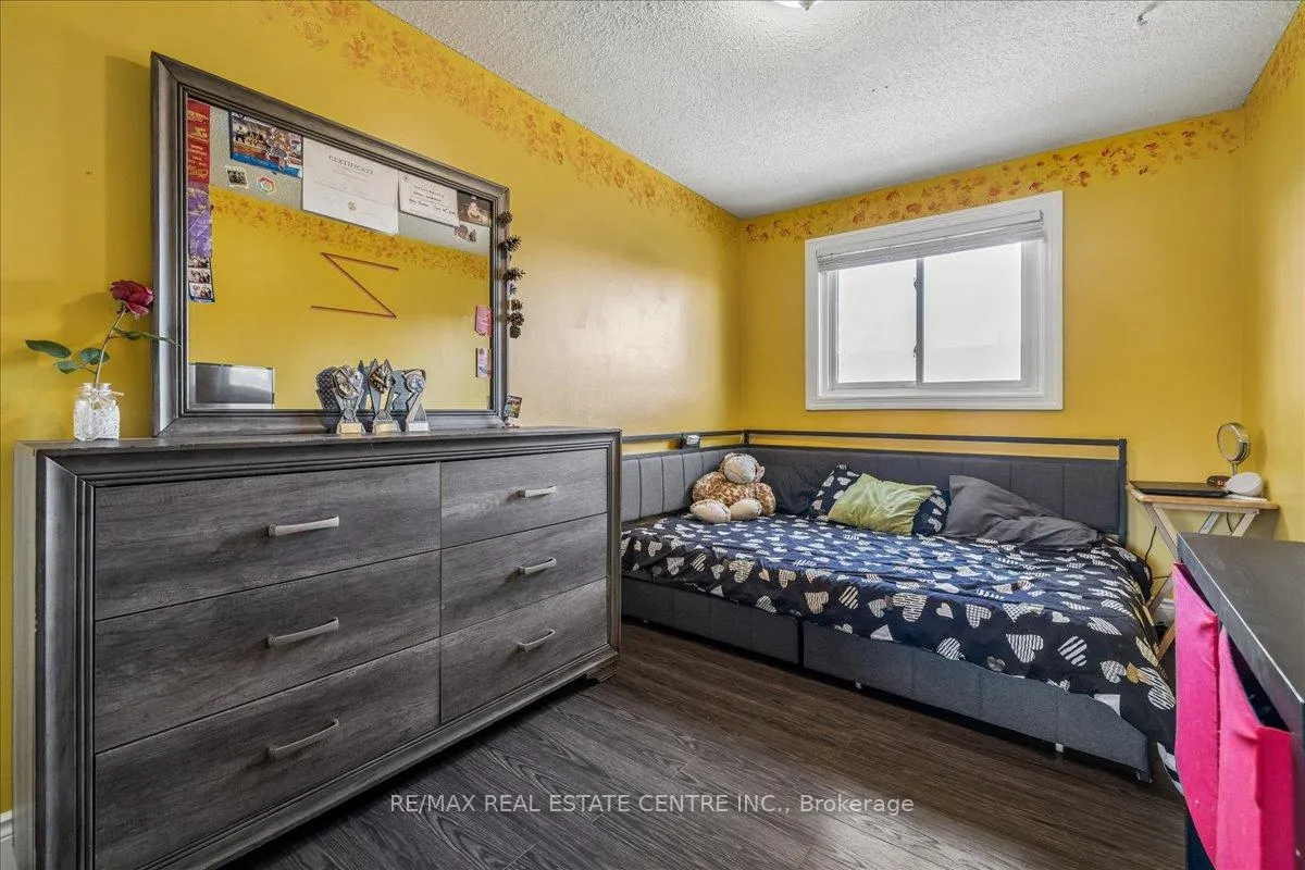Photo 19 of Unit 49, 1155 Paramount Drive, Hamilton, Stoney Creek Mountain — HOMEH