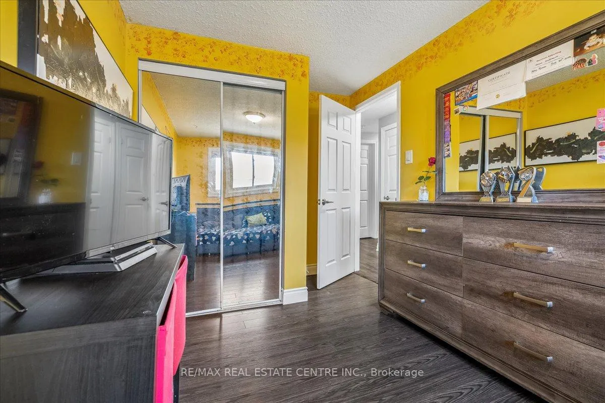 Photo 20 of Unit 49, 1155 Paramount Drive, Hamilton, Stoney Creek Mountain — HOMEH