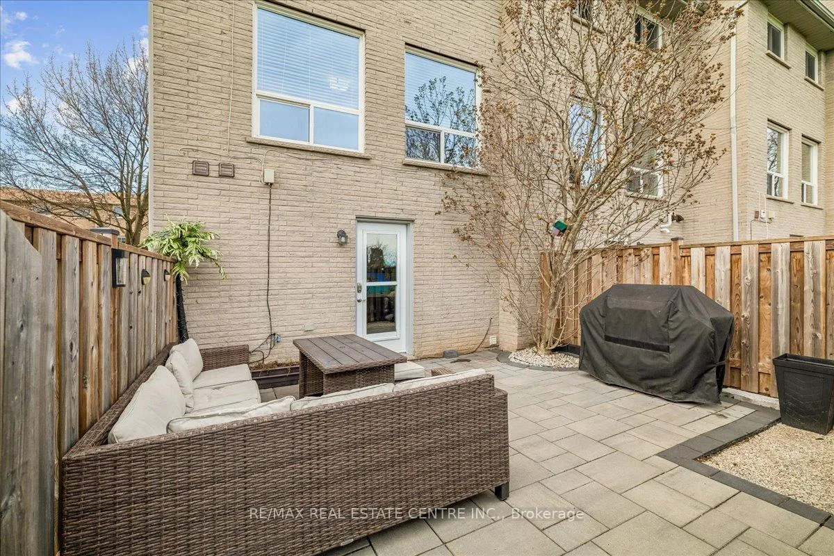 Photo 27 of Unit 49, 1155 Paramount Drive, Hamilton, Stoney Creek Mountain — HOMEH