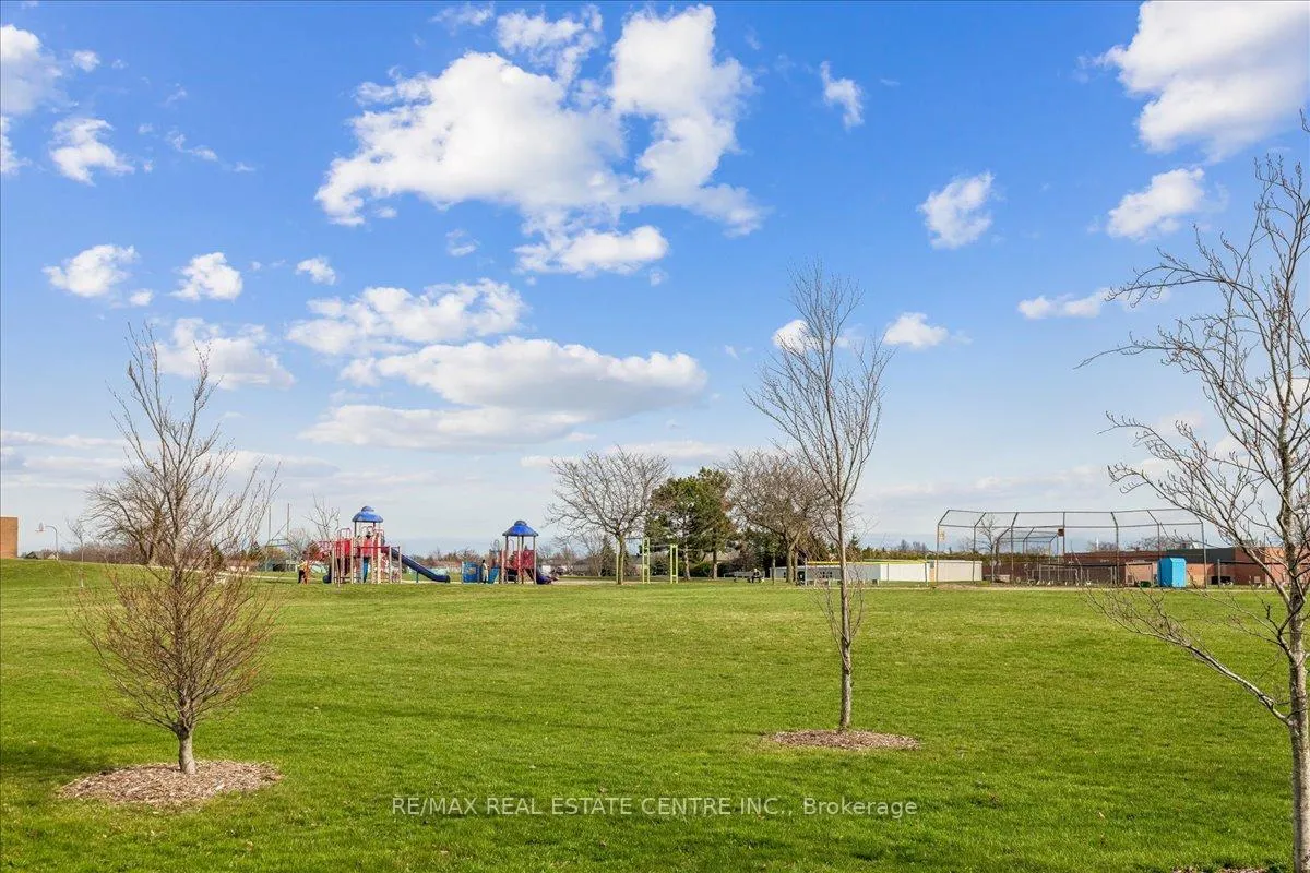 Photo 30 of Unit 49, 1155 Paramount Drive, Hamilton, Stoney Creek Mountain — HOMEH