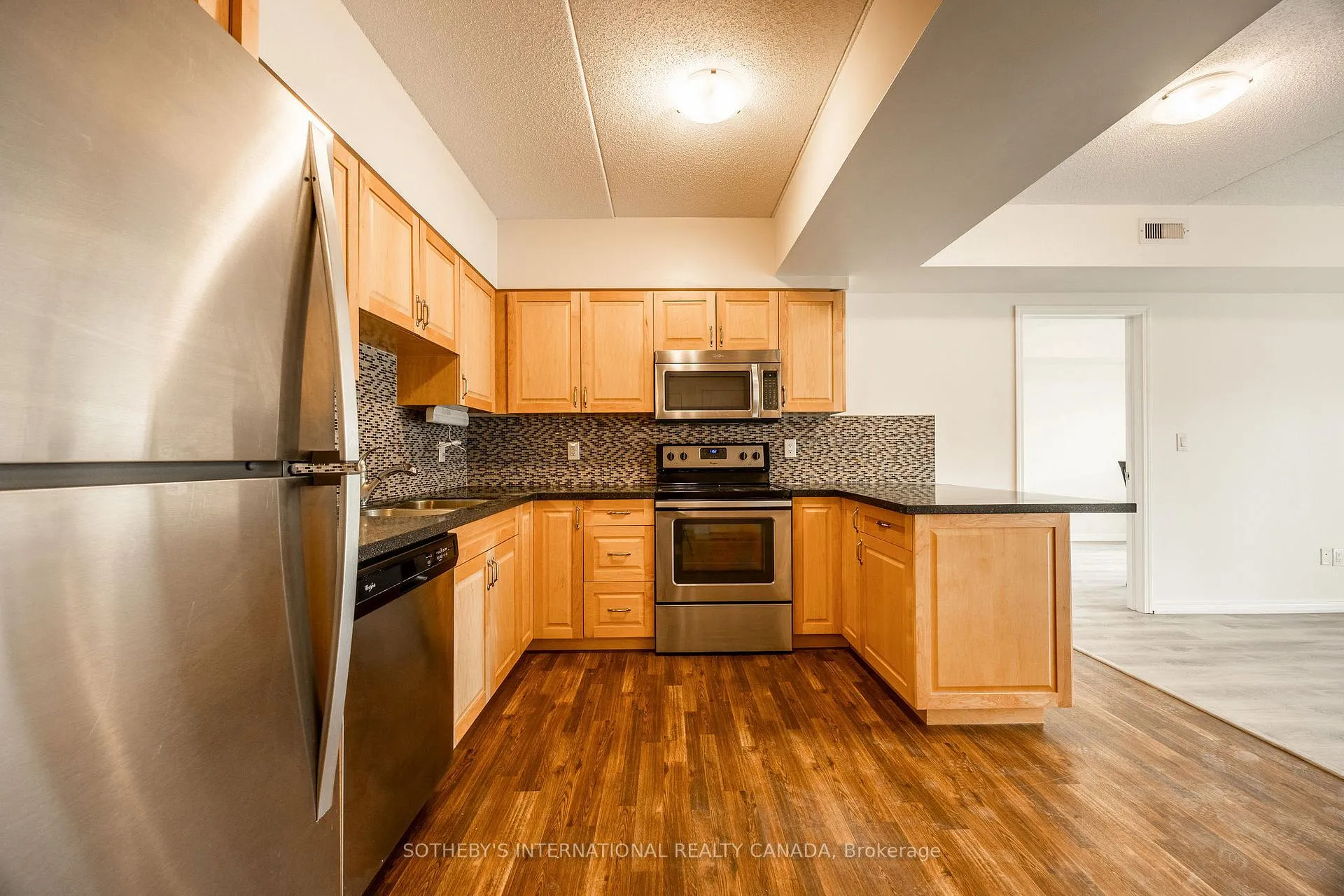 Photo 8 of Unit 502, 155 Water Street S, Cambridge — HOMEH