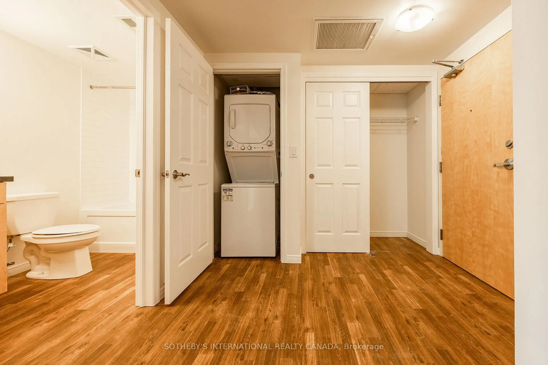 Photo 10 of Unit 502, 155 Water Street S, Cambridge — HOMEH