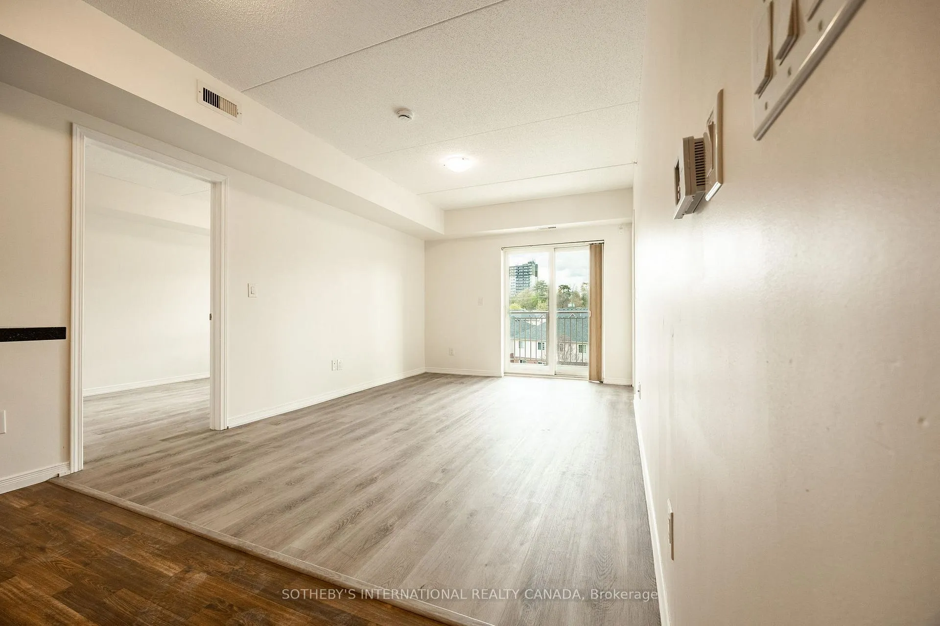 Photo 13 of Unit 502, 155 Water Street S, Cambridge — HOMEH