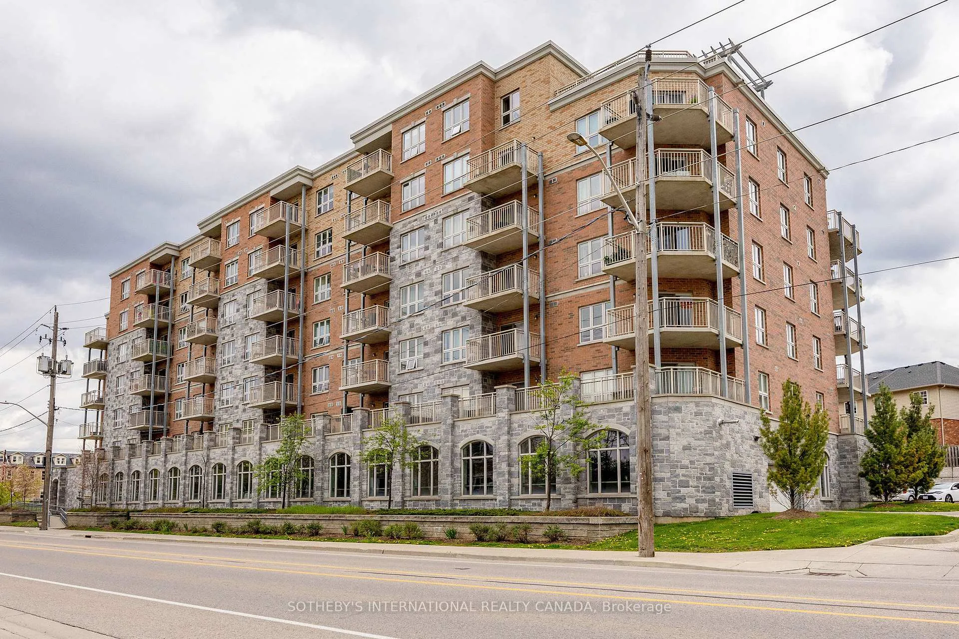 Photo 32 of Unit 502, 155 Water Street S, Cambridge — HOMEH