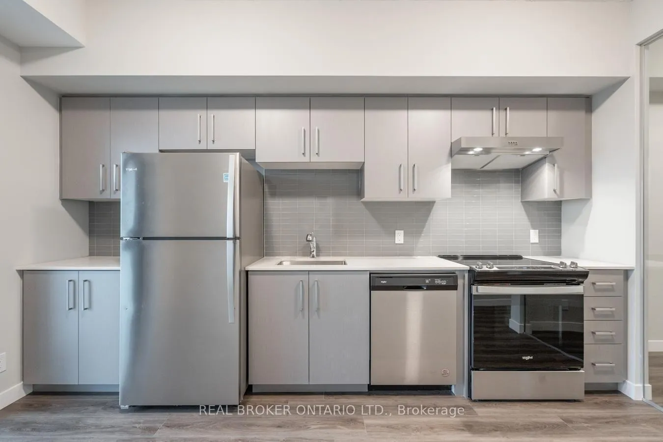 Photo 5 of Unit 906, 15 Queen Street S, Hamilton, Central — HOMEH