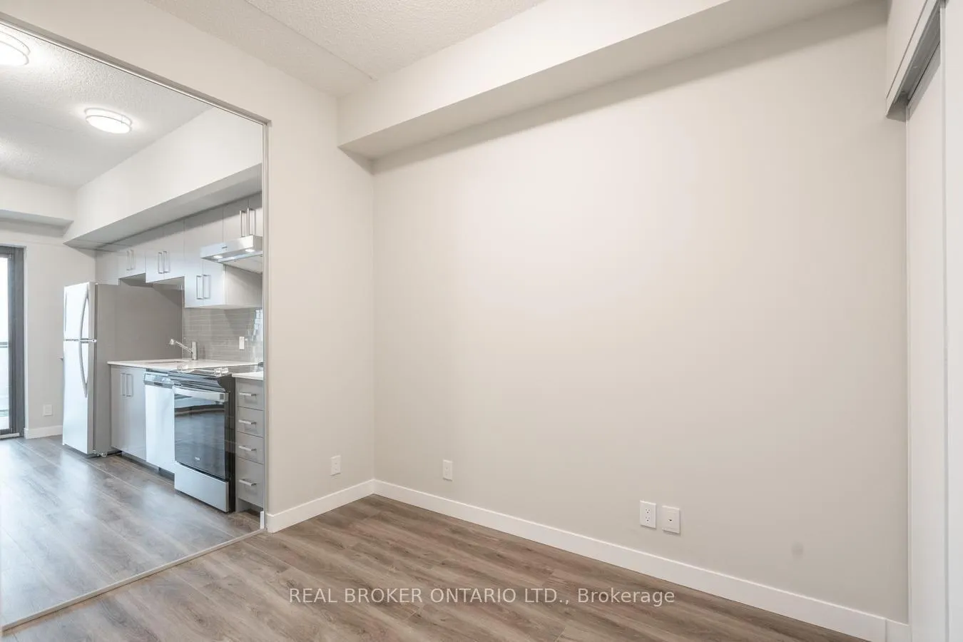 Photo 8 of Unit 906, 15 Queen Street S, Hamilton, Central — HOMEH