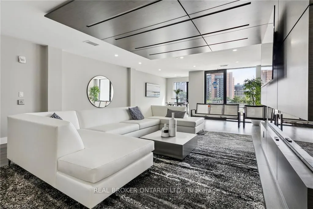 Photo 16 of Unit 906, 15 Queen Street S, Hamilton, Central — HOMEH