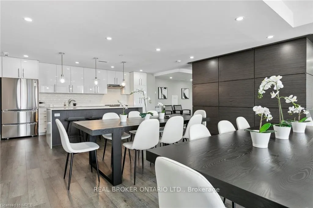 Photo 19 of Unit 906, 15 Queen Street S, Hamilton, Central — HOMEH