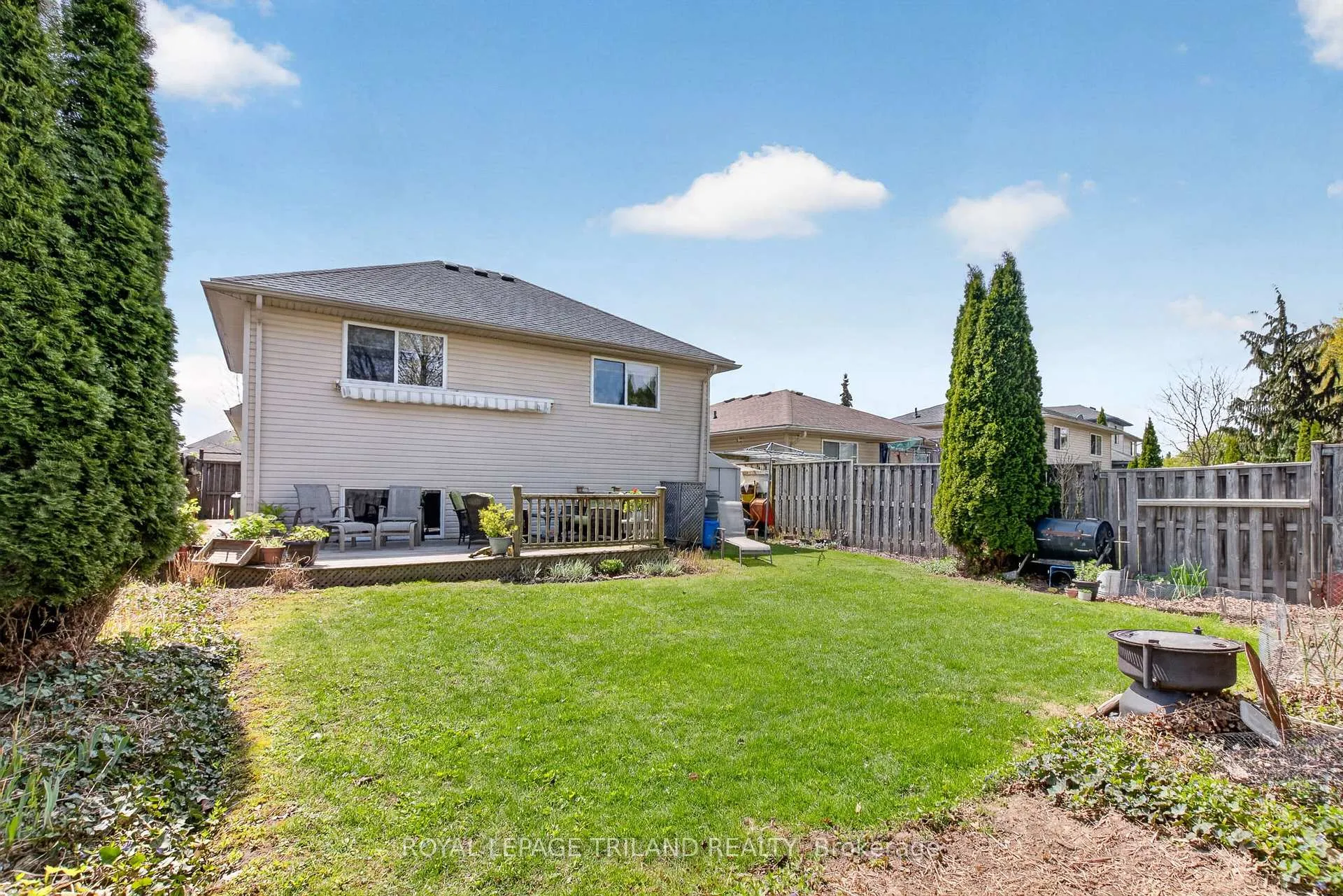 Photo 29 of 1719 Devos Drive, London, North C — HOMEH