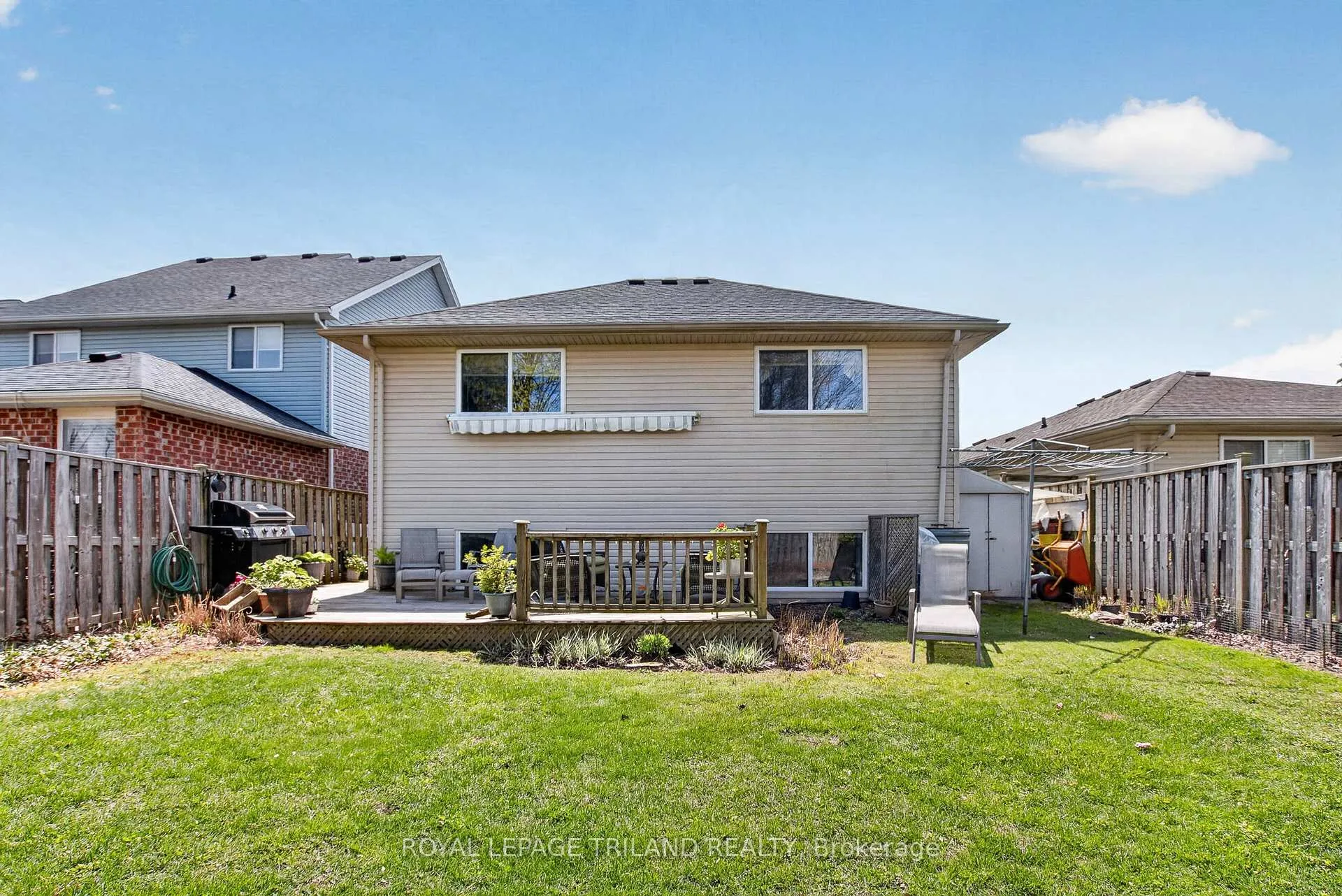 Photo 30 of 1719 Devos Drive, London, North C — HOMEH