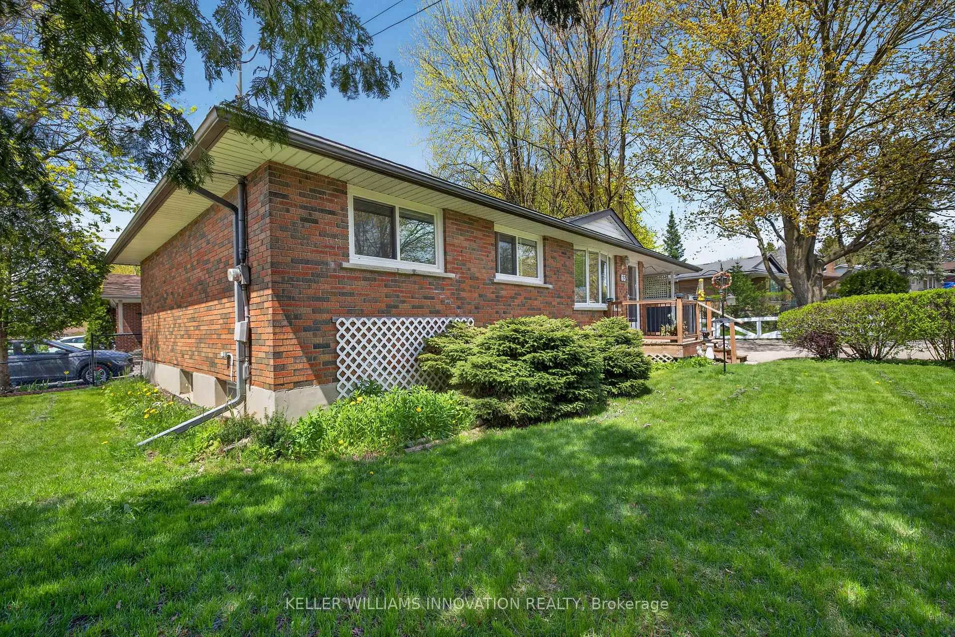 Photo 5 of 65 Algoma Drive, Guelph, Victoria North — HOMEH