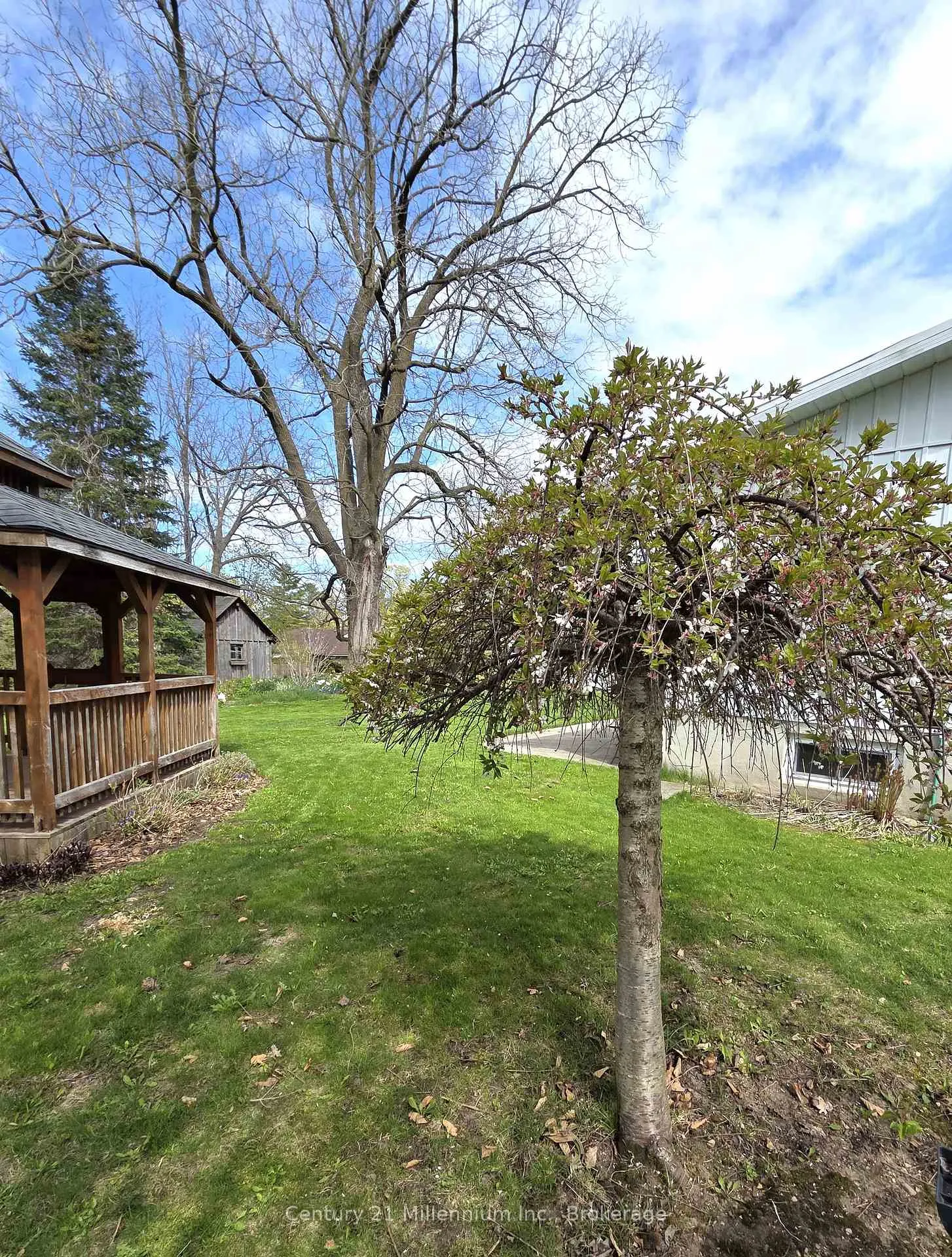 Photo 5 of 681 Wheeler Street, Huron-Kinloss, Lucknow — HOMEH