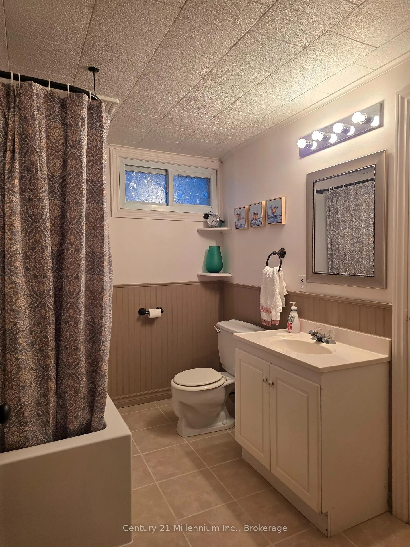 Photo 34 of 681 Wheeler Street, Huron-Kinloss, Lucknow — HOMEH