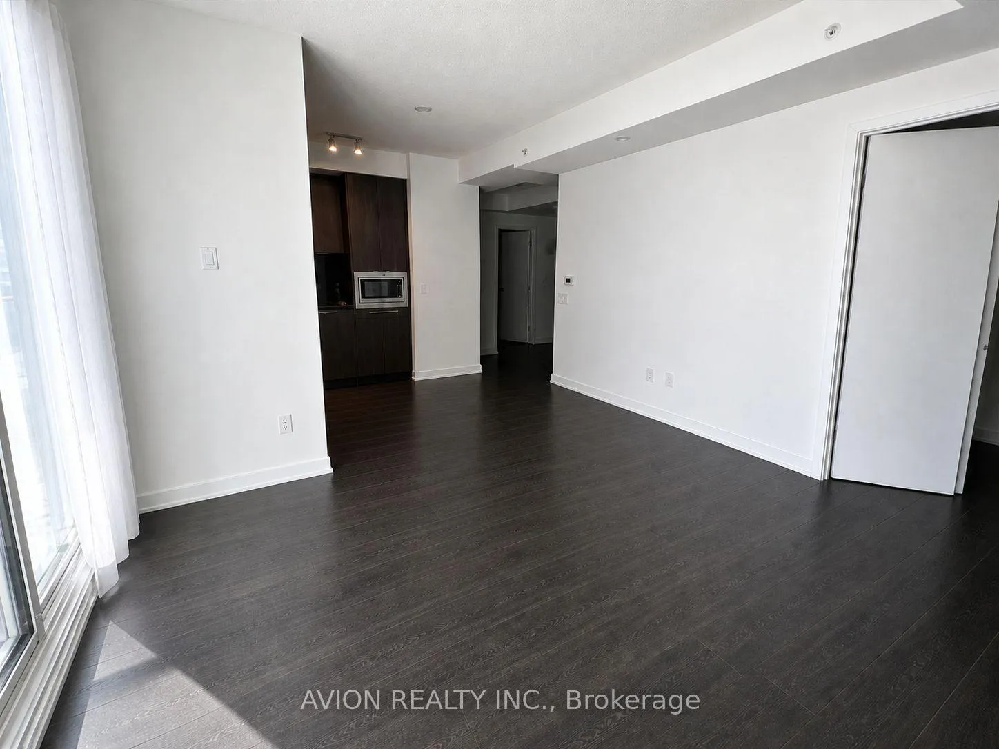 Photo 3 of Unit 4011, 125 Blue Jays Way, Toronto, Waterfront Communities — HOMEH