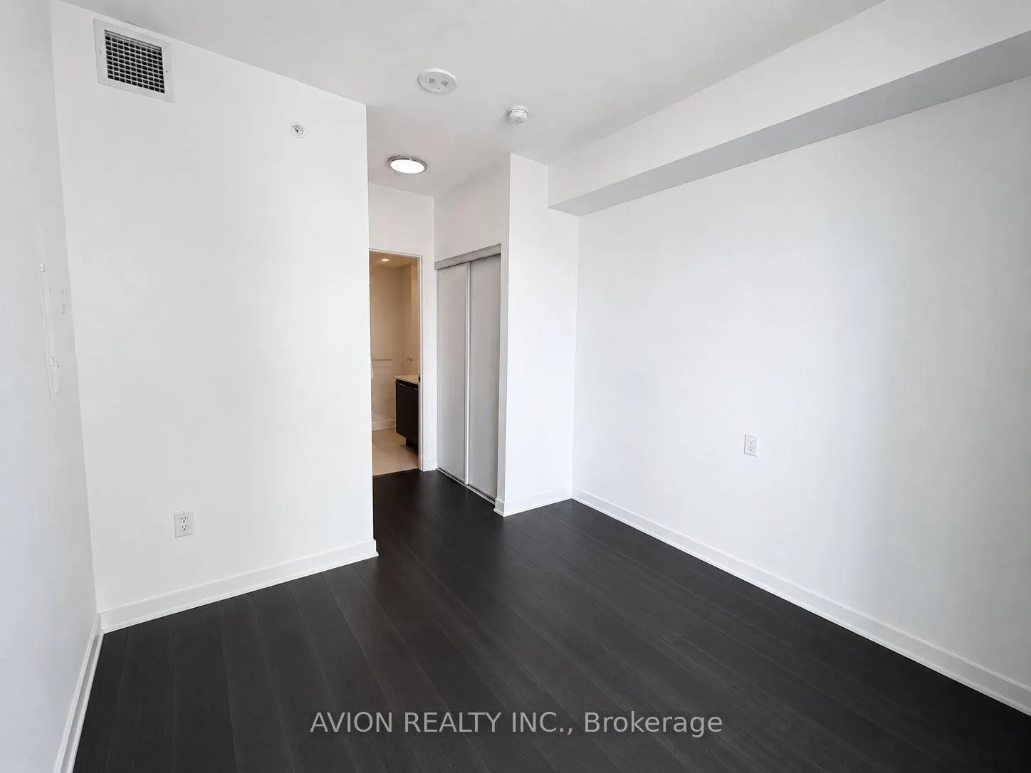 Photo 6 of Unit 4011, 125 Blue Jays Way, Toronto, Waterfront Communities — HOMEH