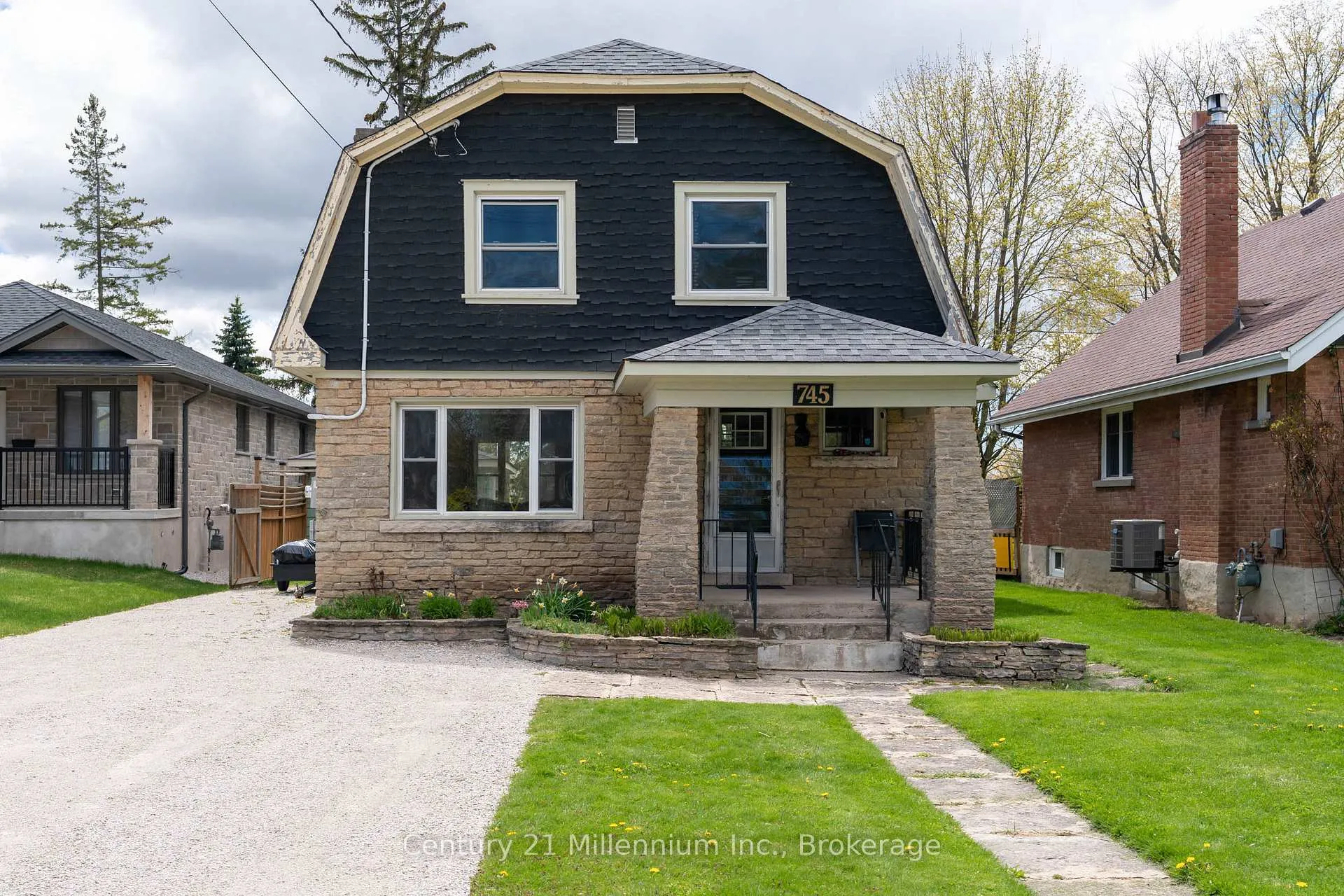 Photo 2 of 745 15th Street E, Owen Sound — HOMEH