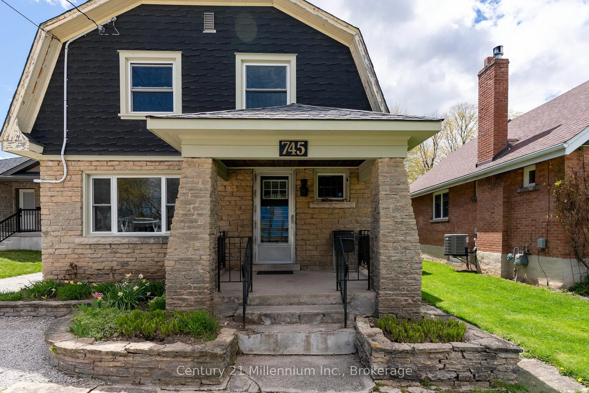 Photo 3 of 745 15th Street E, Owen Sound — HOMEH