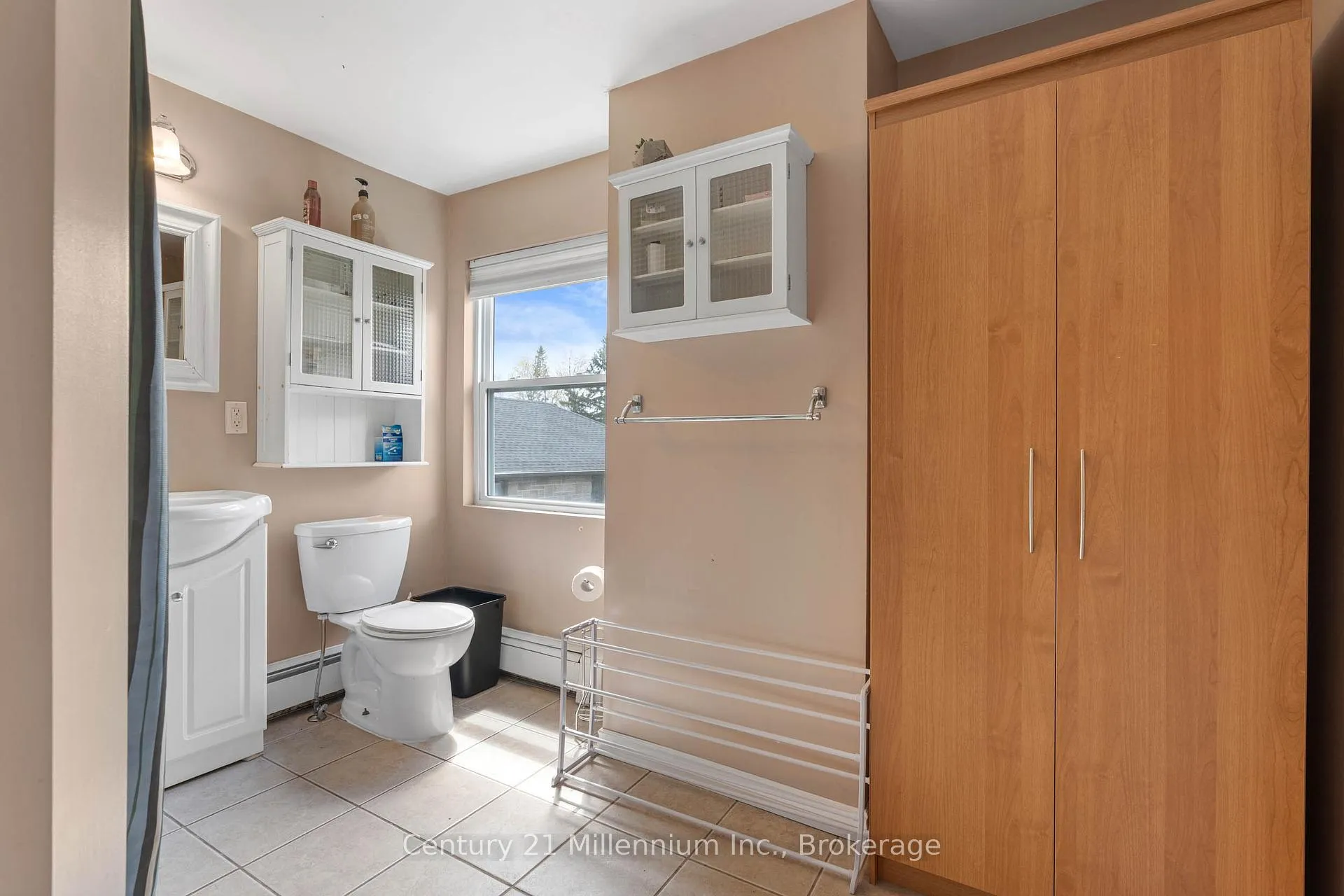 Photo 23 of 745 15th Street E, Owen Sound — HOMEH
