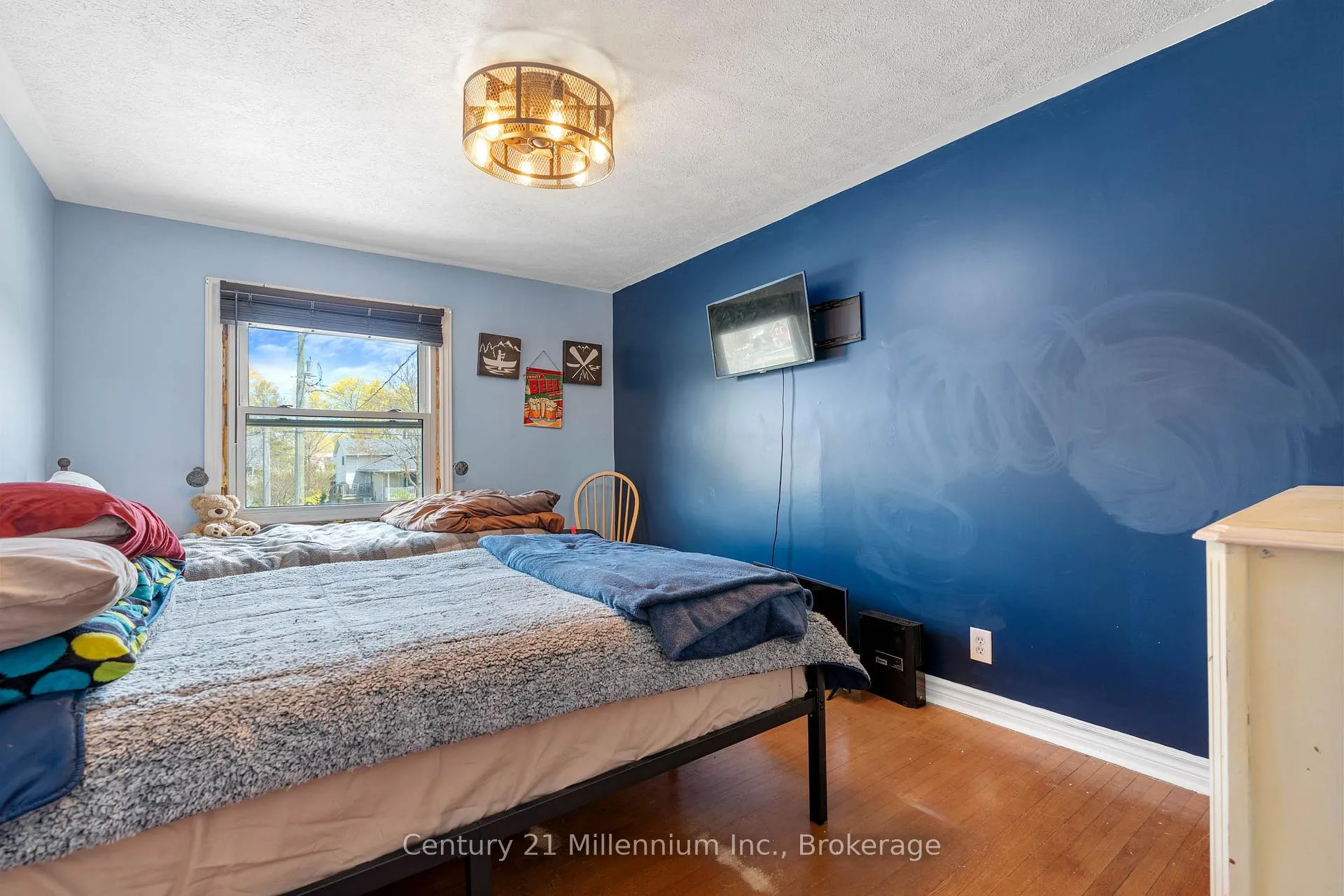 Photo 26 of 745 15th Street E, Owen Sound — HOMEH