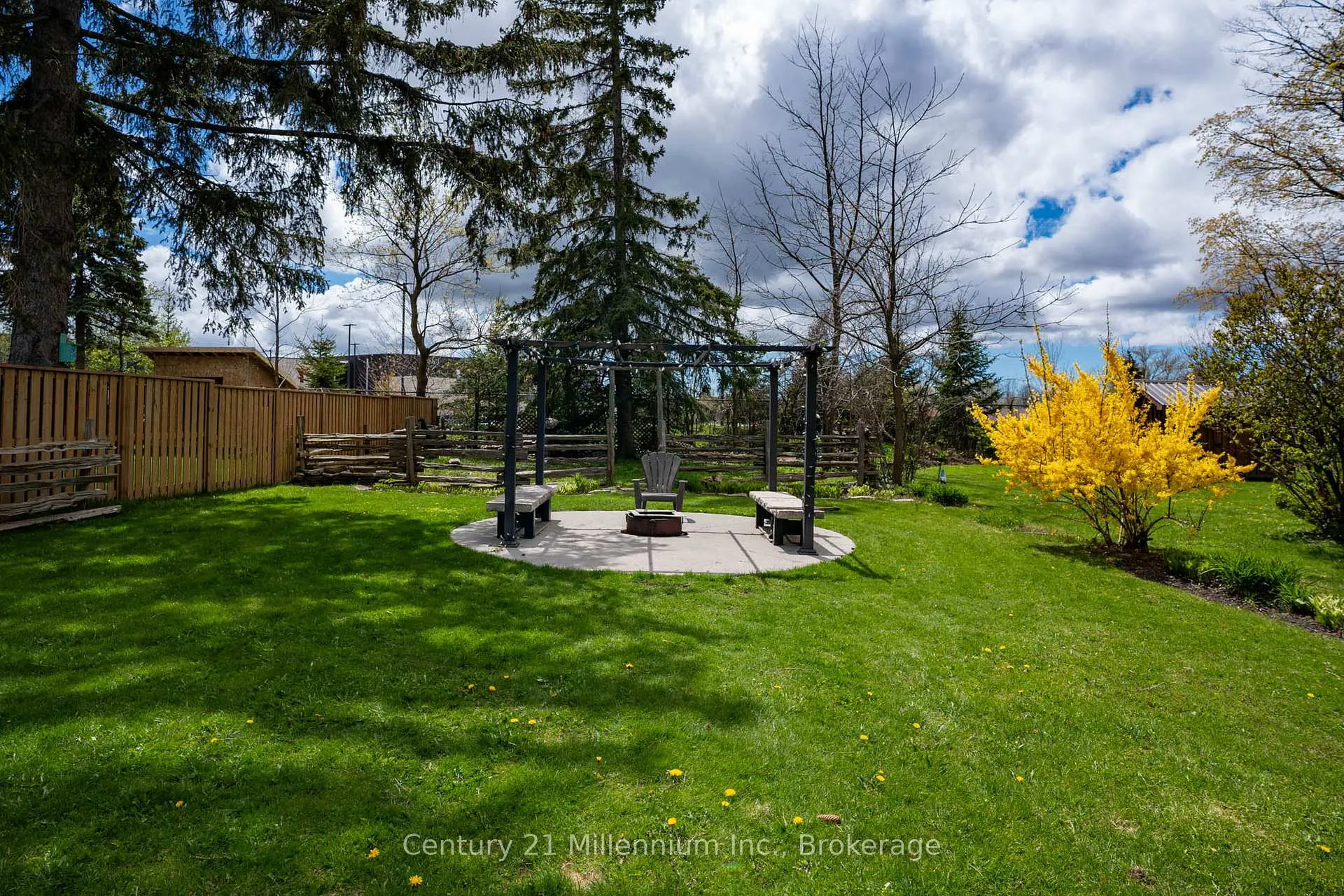 Photo 43 of 745 15th Street E, Owen Sound — HOMEH