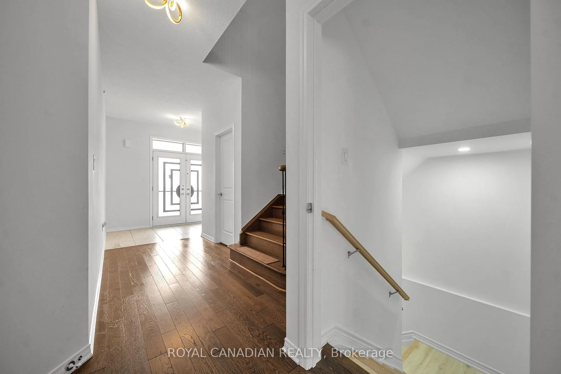Photo 36 of 19 Richard William Drive, Haldimand — HOMEH