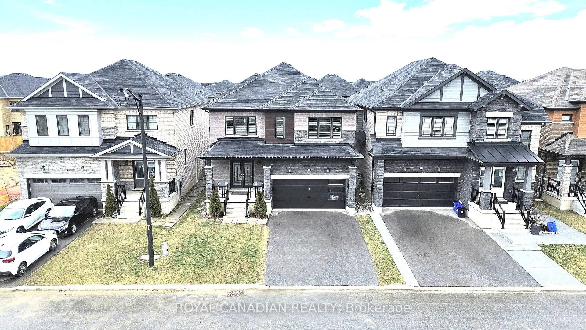 Photo 45 of 19 Richard William Drive, Haldimand — HOMEH