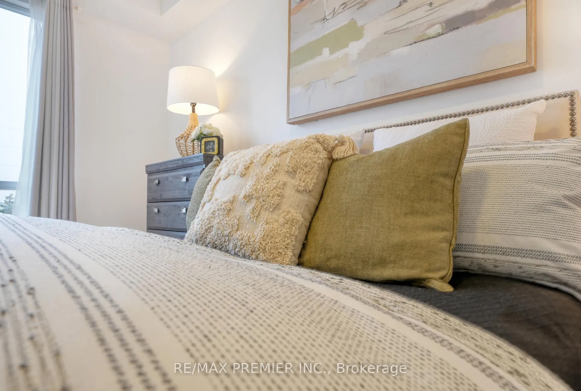 Photo 10 of Unit 409, 5001 Corporate Drive, Burlington, Uptown — HOMEH