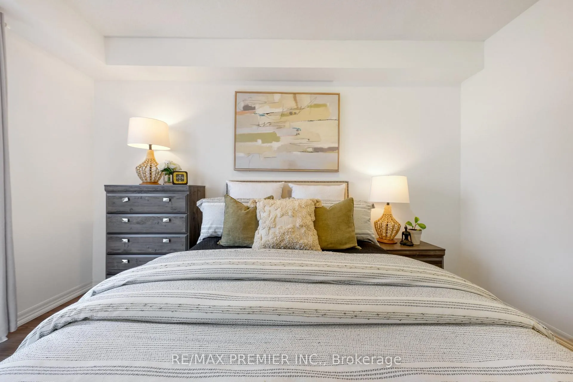 Photo 12 of Unit 409, 5001 Corporate Drive, Burlington, Uptown — HOMEH