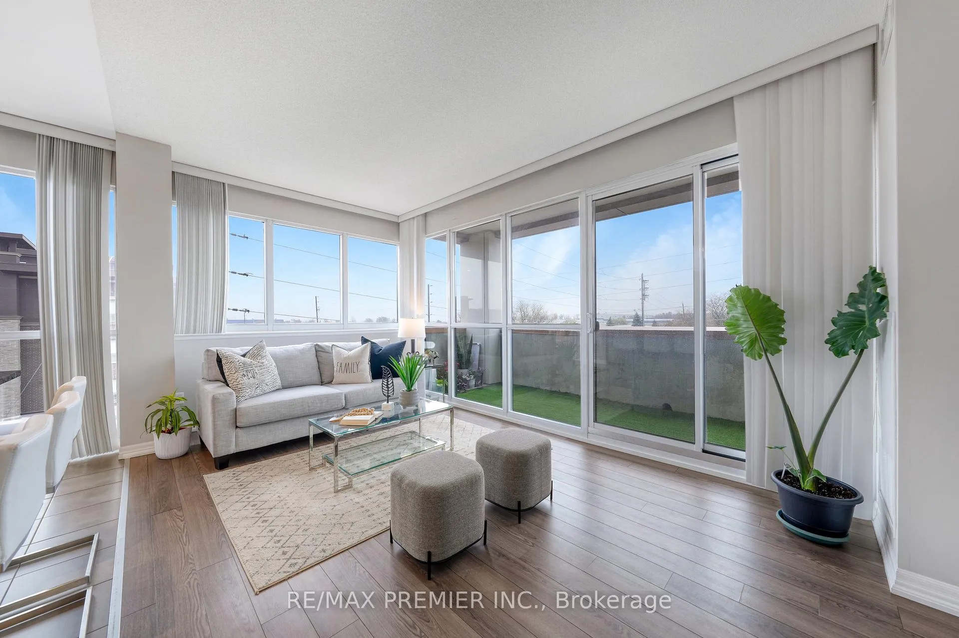 Photo 17 of Unit 409, 5001 Corporate Drive, Burlington, Uptown — HOMEH