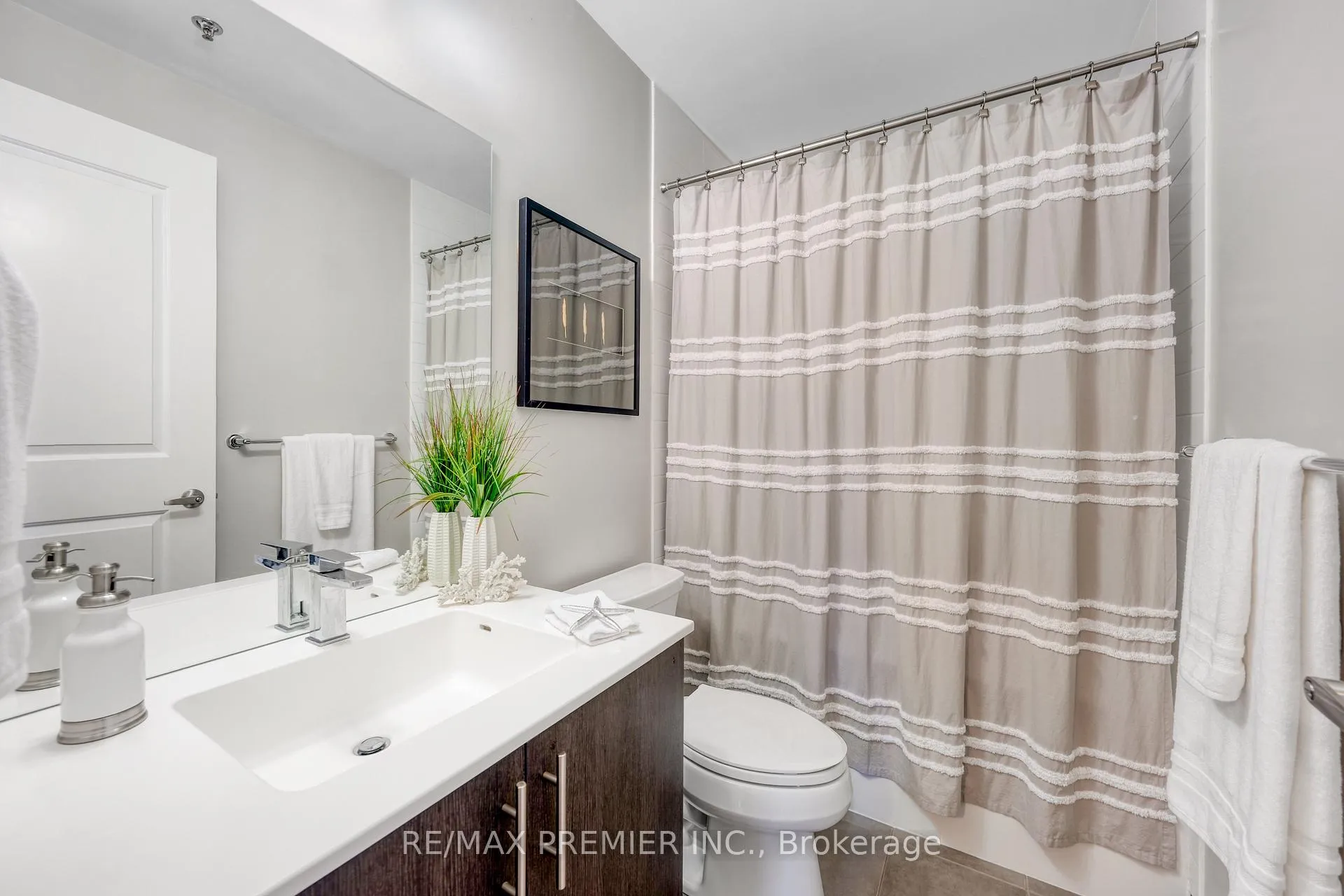 Photo 26 of Unit 409, 5001 Corporate Drive, Burlington, Uptown — HOMEH