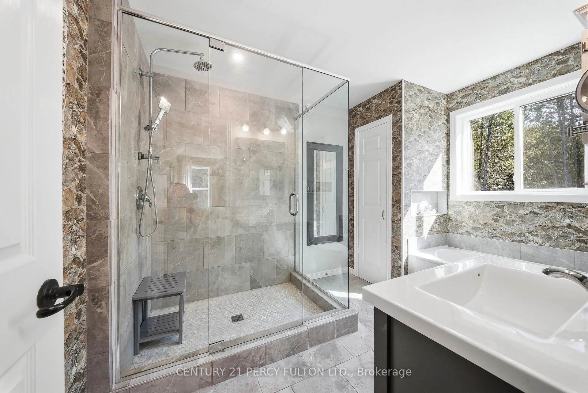 Photo 17 of 810 Vanderwater Road, Tweed, Hungerford (Twp) — HOMEH