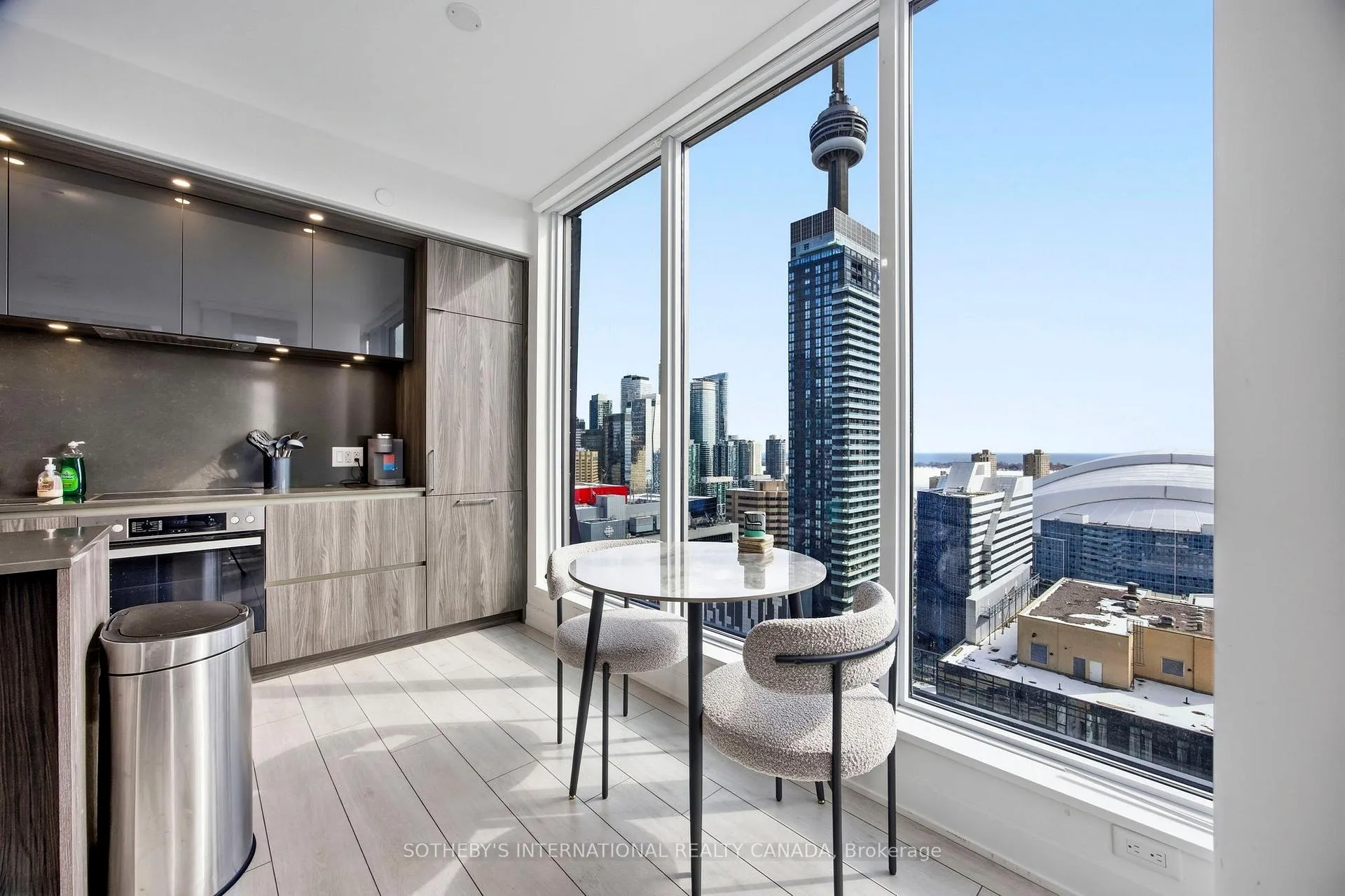 Photo 10 of Unit 2410, 35 Mercer Street, Toronto, Waterfront Communities — HOMEH
