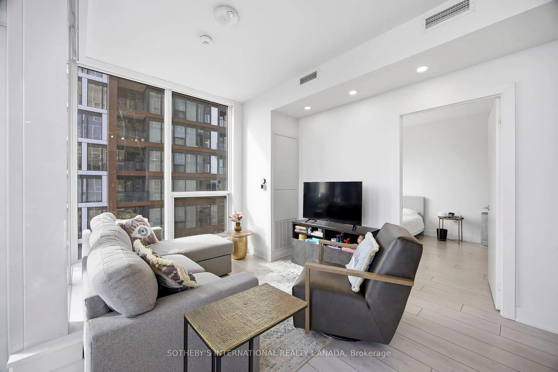 Photo 12 of Unit 2410, 35 Mercer Street, Toronto, Waterfront Communities — HOMEH
