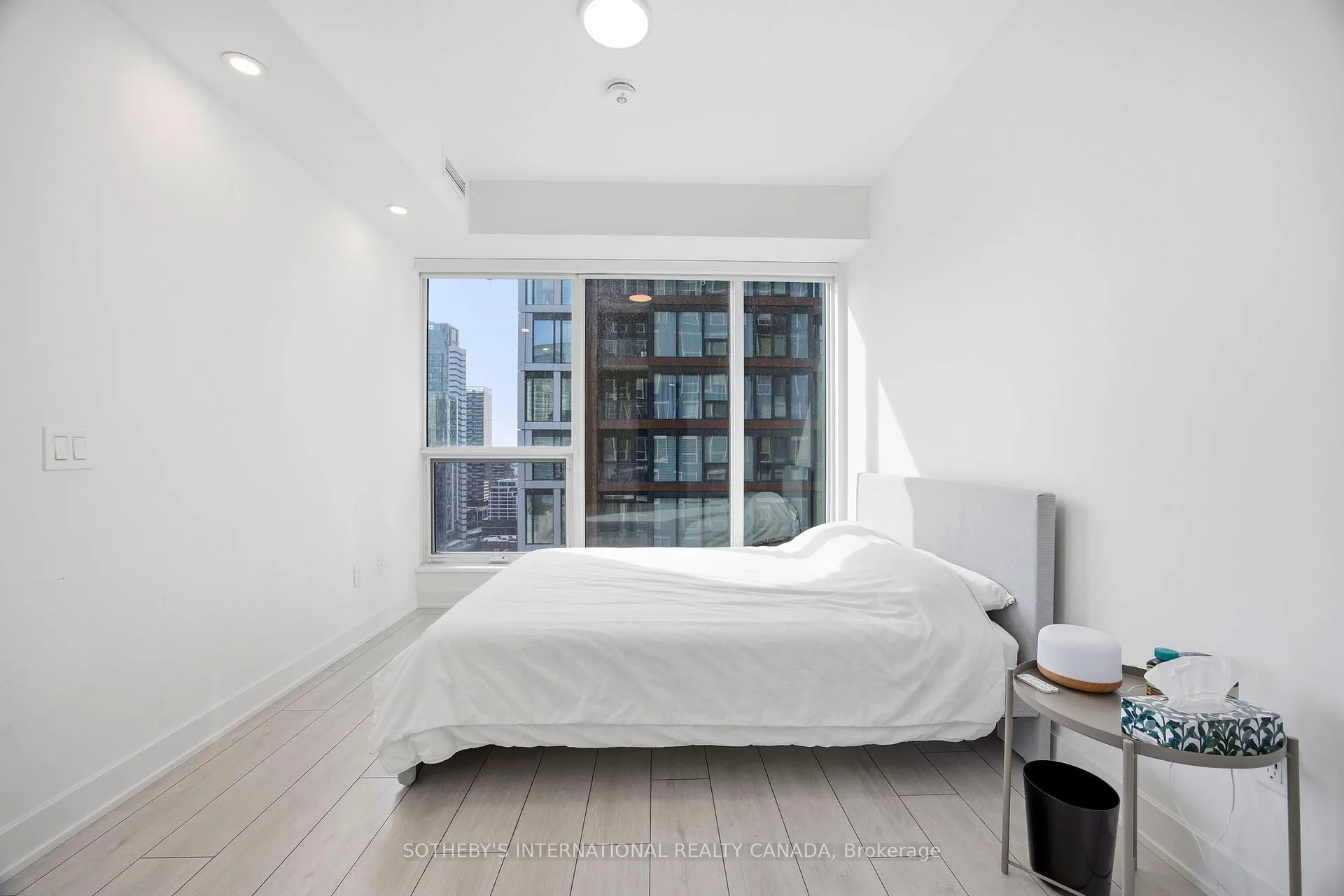 Photo 21 of Unit 2410, 35 Mercer Street, Toronto, Waterfront Communities — HOMEH